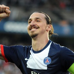 开云综合服务-史蒂芬·库里的投篮手感持续火热，破纪录在望，斯蒂芬·库里投篮视频