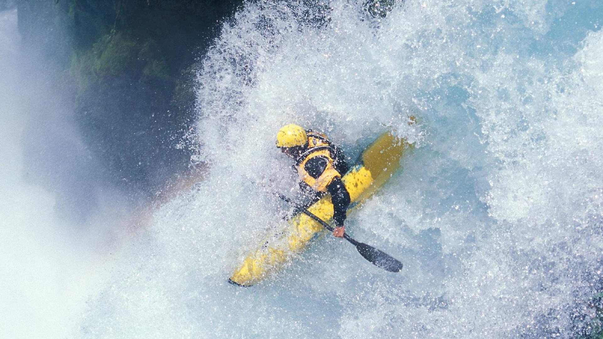 _海底探秘:潜水泅渡中的水肺网球挑战_,水肺潜水视频