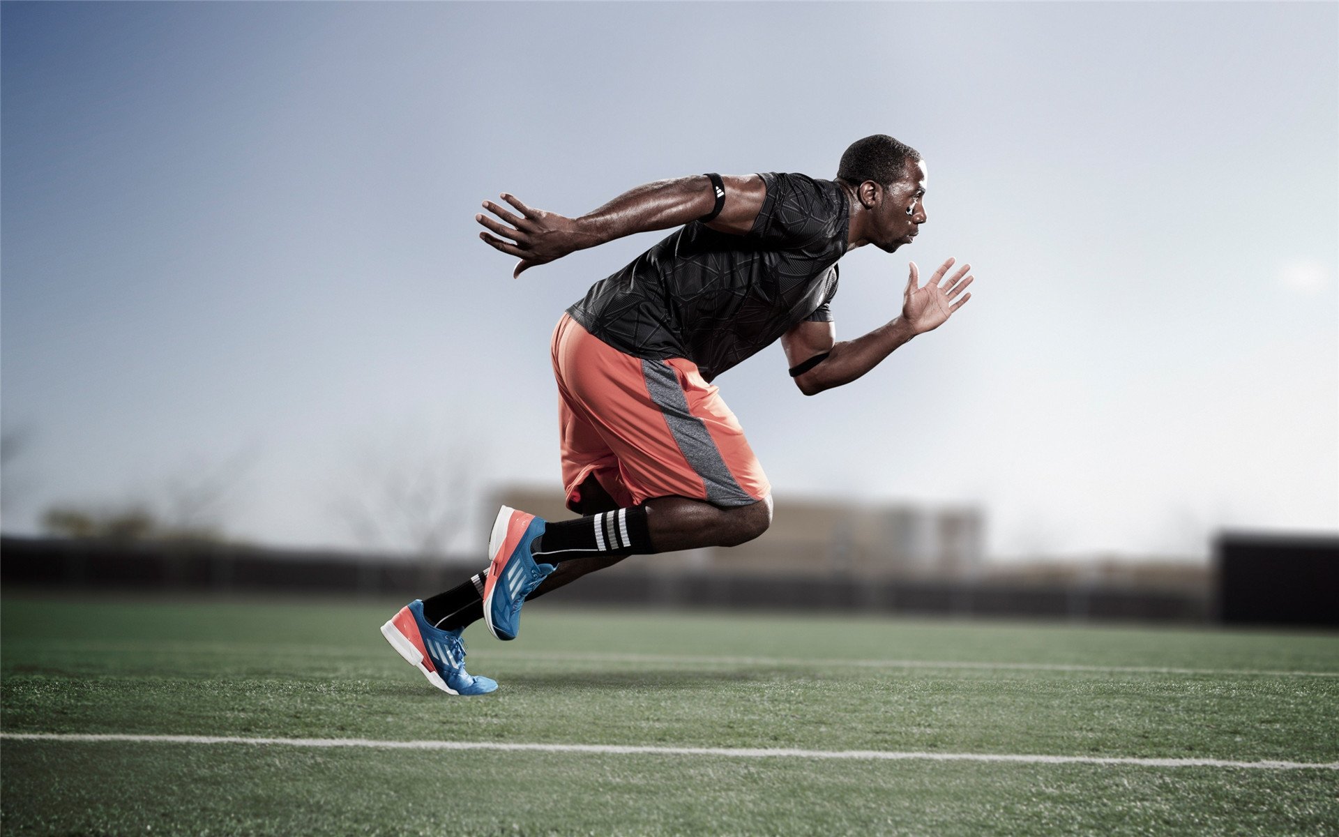 足球视频教学平台受教练员群体青睐，足球教程视频下载